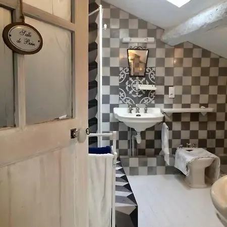 Vakantiehuis Maison De Caractere A Le Saint-Nectaire