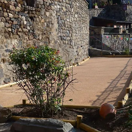 Maison De Caractere A Le Сasa de vacaciones Saint-Nectaire