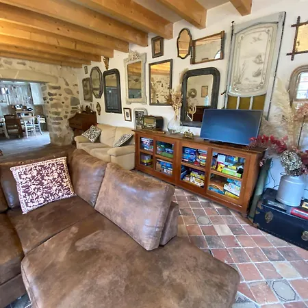 Hébergement de vacances Maison De Caractère à Le